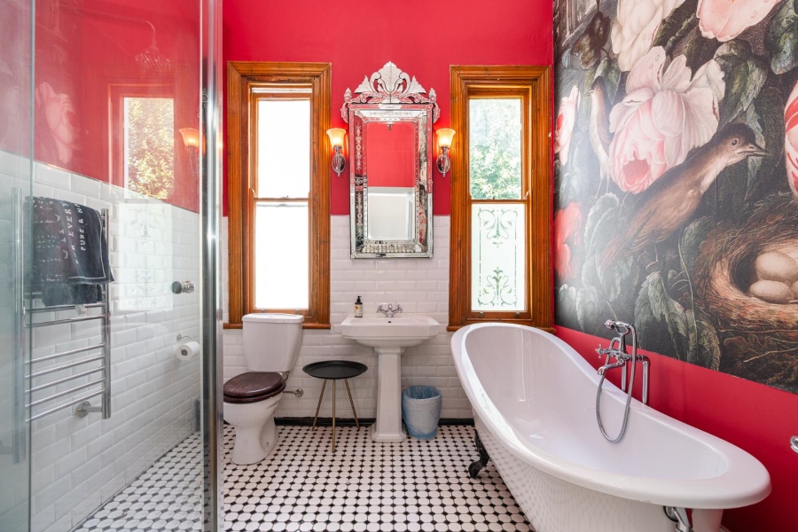 4 Bedroom Property for Sale in Oranjezicht Western Cape